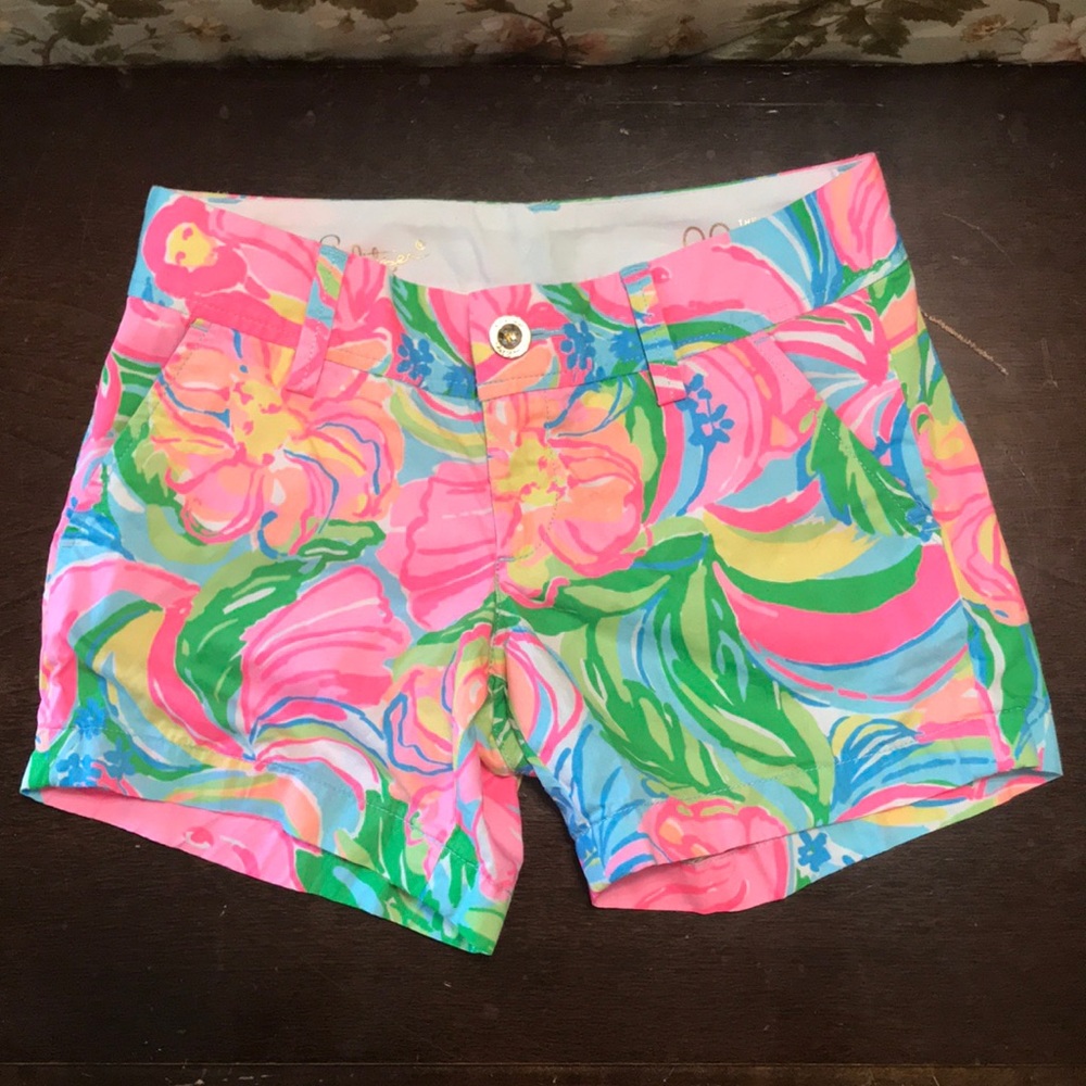 Lilly Pulitzer Callahan Shorts tropical and floral